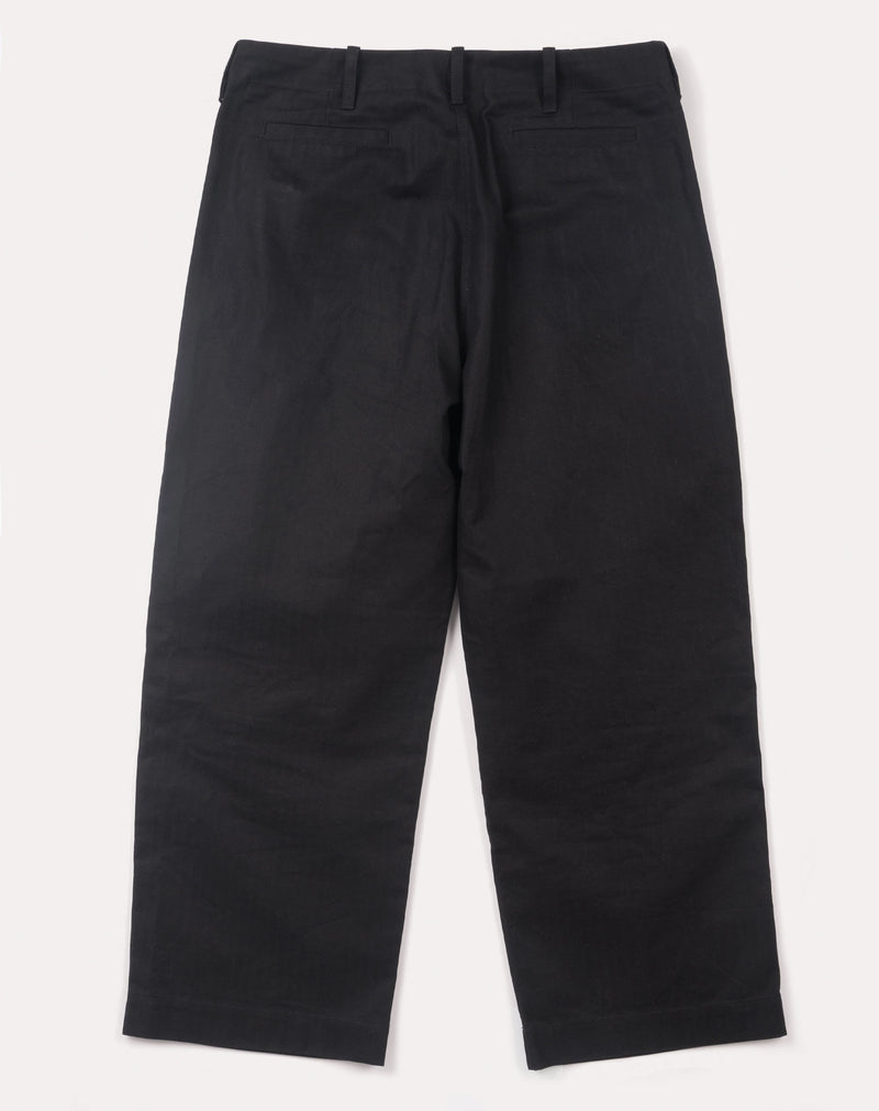 BLACK PLEATED TROUSER